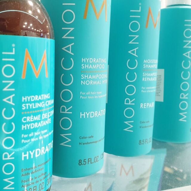 U vašem najdražem salonu inovativni i učinkoviti proizvodi za lijepu i zdravu kosu. Vidimo se.
#moroccanoil #moroccanoilproducts #subrinaprofessional #hairstyle #visitviskovo #hairstudio