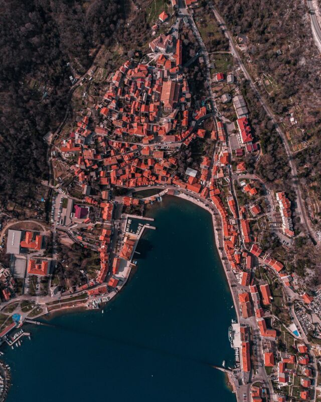 📍Bakar,Croatia 📸✨🏘
________________________________________
•
•
•
•
•
📸by: _bakic 
#bakar #visitbakar #croatia #croatiafulloflife #croatien_croatia #croatiatravel #croatia_photography #croatiafullofcolours #nature_ #nature_perfection #opatijariviera #droneoftheday #travel_captures #croatia_instagram #photographyofcroatia #travel #travelphotography #travelphoto #explorer #travel_drops #visitopatija #visitcroatia #bestdestinations #photo #photography #nature_brilliance #drone #dronephotography #dronestagram #mavicmini2