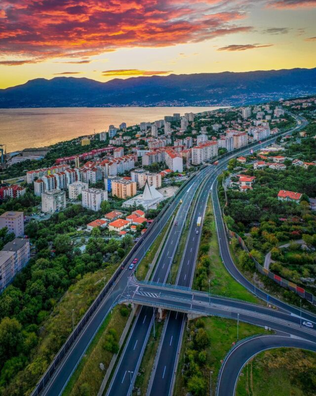 Rijeka,Croatia #rijeka  #rijekacity  #rijekacroatia  #visitrijeka #sunset  #croatiafulloflife  #visitkvarner  #kvarner