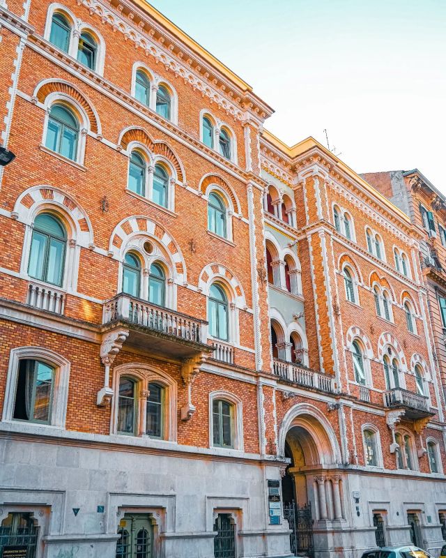 Venetian-Gothic appartment architecture at a Historicist residential building in Rijeka at tge AdriL variety in architecture and urbanism which defined the cities of the Austro-Hungarian Empire in the late 19th century which is to be seen in all cities, big and small, throughout the whole empire. 

~

~
~

#rijeka #visitrijeka #habsburg #fiume #austriahungary #architecturephotography #momuments #europeanarchitecture #europeanhistory #baroque #hrvatska #gothiccathedral #cathedral #cathedrals #church
#churches #churchesofinstagram #cathedralgram #catholic #catholicchurch #churchhistory #churchesoftheworld #oldchurches #gothicarchitecture #gothic #medieval #medievalarchitecture #ancient #cathedrale