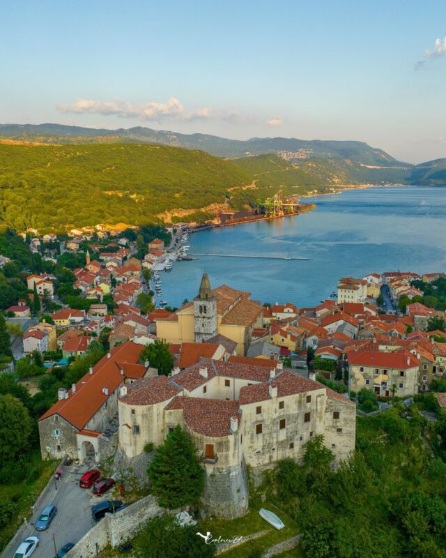 📍Bakar,Croatia 📸
______________________________________________
•
•
•
•
• 
#bakar #visitbakar  #croatia #bakarbakar #visitcroatia #croatiafulloflife #croatiatravel #croatiafullofnature #croatiafullofmagic #croatiafullofcolours #croatia_instagram #croatia_photography #croatia_lovers #photographyofcroatia #goodplace #beautifulday #croatiapostcards #photography #lovethistown  #djimavic3  #beautifulview #travel #travelphotography #drone #dronephotography #mavic3 #beautiful