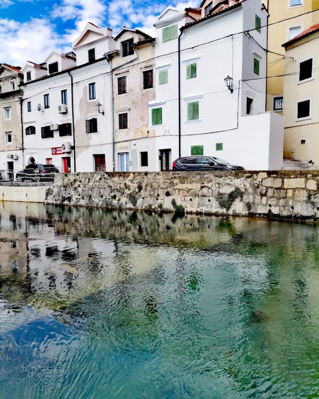 #bakar
#bakarcity
#bakarcroatia
#oldtown
#bythesea
#kvarner
#visitkvarner
#doorsandwindows_greatshots
#doorspoetry
#doorsandwindows
#doorslovers
#visitbakar