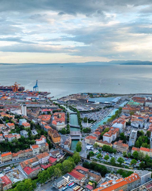 📍Rijeka,Croatia 📸🔥
______________________________________________
•
•
•
•
•
#rijeka #visitcroatia #croatia #visitrijeka #visitcroatia #croatiafulloflife #croatiatravel #croatiafullofnature #croatiafullofmagic #croatiafullofcolours #croatia_instagram #croatia_photography #croatia_lovers #photographyofcroatia #goodplace #beautifulday #photo #house #sunsetphotography #streetart #sonyaplha #beautifulview #sunsetporn #sunset #travelphotography #skyporn #drone #dronephotography #drone