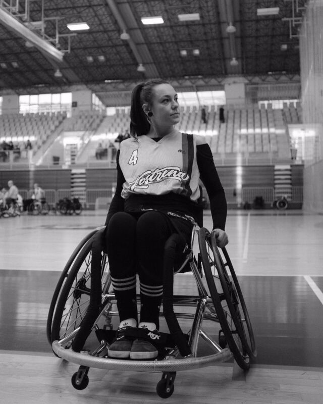 Wheelchair basketball🏀 sport that change my life 💕 
daby1907 📸 
#wheelchairbasketball #basketball #basketballneverstops #kostrena #wheelchair #wheelchairlife #adaptivesports #happiness #active #paraplegic #spinalcordinjury #rgkwheelchairs #spinergywheels #wheelchairgirl #sports #bauerfeindhrvatska #visitkostrena rgkwheelchairs thnx to bauerfeind_hrvatska 😎🏀